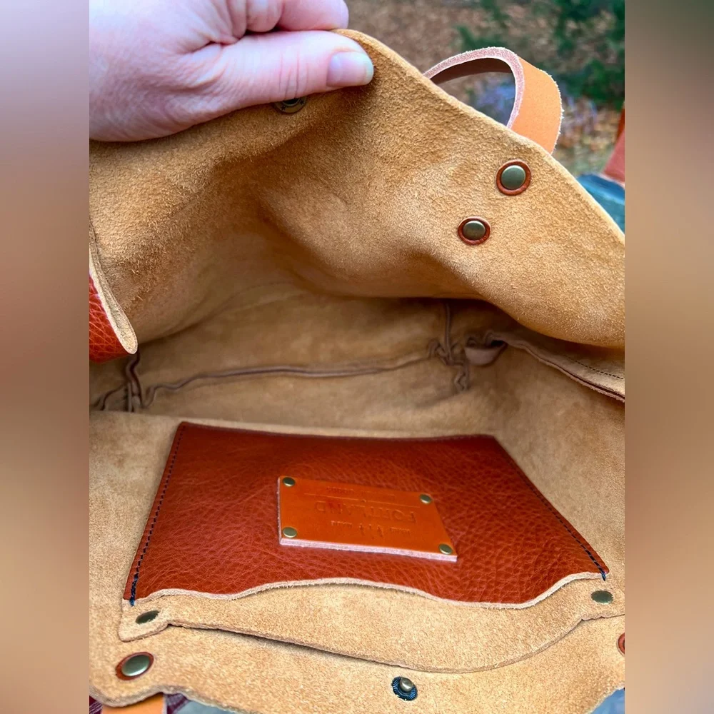 [SOLD] Brand New Portland Leather Goods Medium Classic Tote with Tandles - Picture 4 of 8